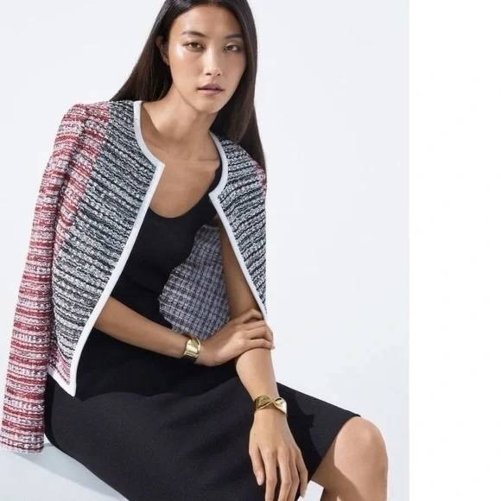 St.‎ John Amelia Color-Block Tweed Jacket Red Black White Boucle Knit Size 4